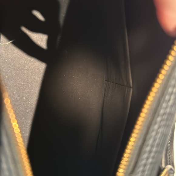 Louis Vuitton Épi Speedy 35 in Black - Picture 5 of 7